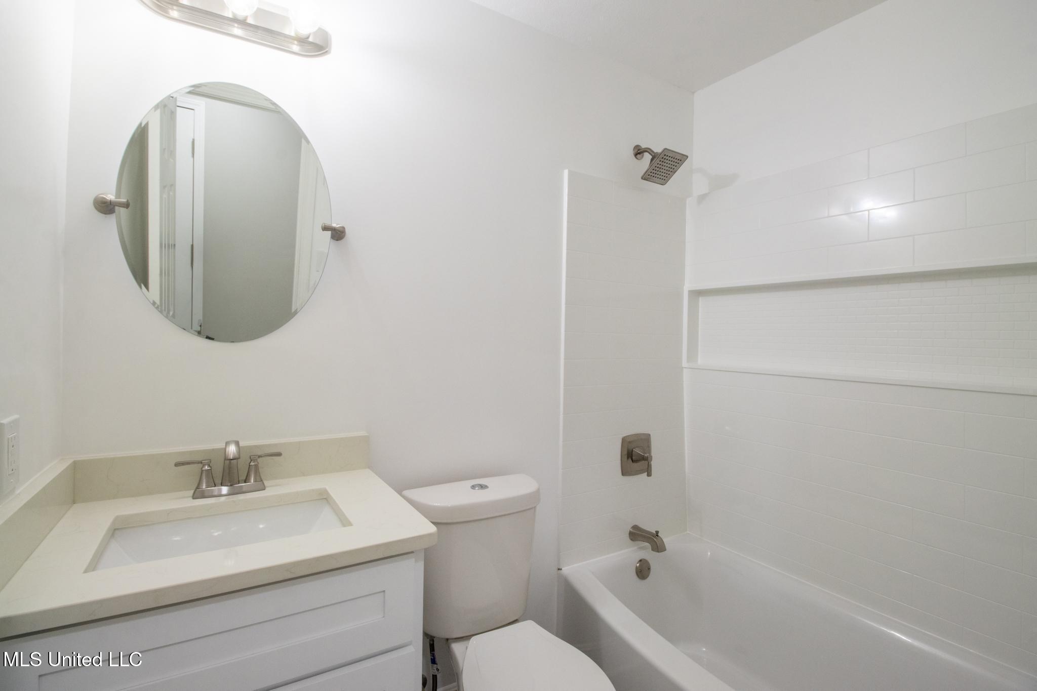 303 Alexander Road Long Beach, MS 39560 - Photo 10 of 21 307 Alexander-107013