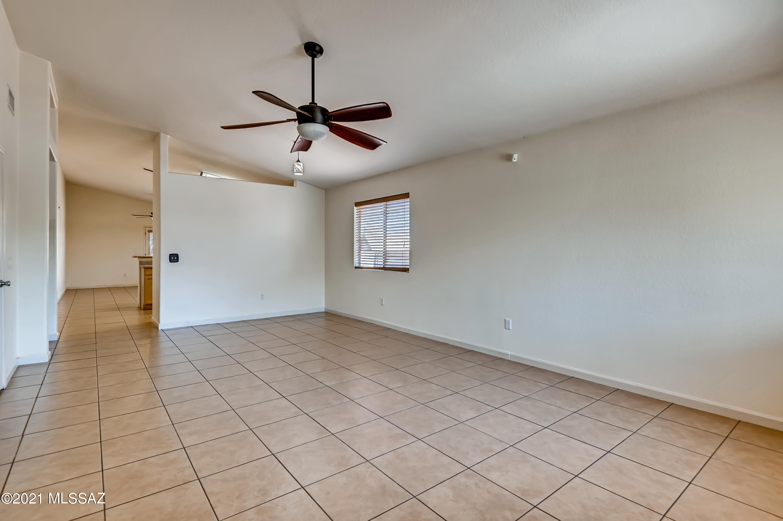 472 East Greg Rock Road Vail, AZ 85641 - Photo 4 of 33 Gallery Image 4