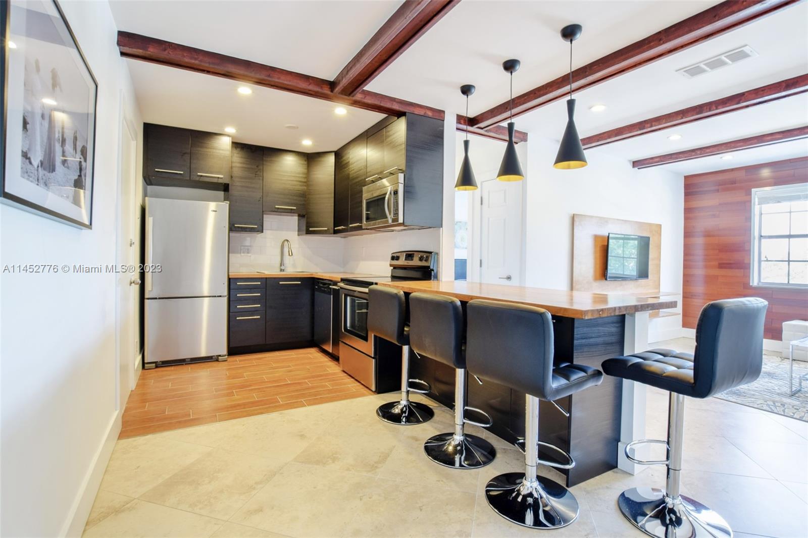 298 Southwest 6th Street, Unit 205 Boca Raton, FL 33432 - Photo 4 of 17 Gallery Image 4