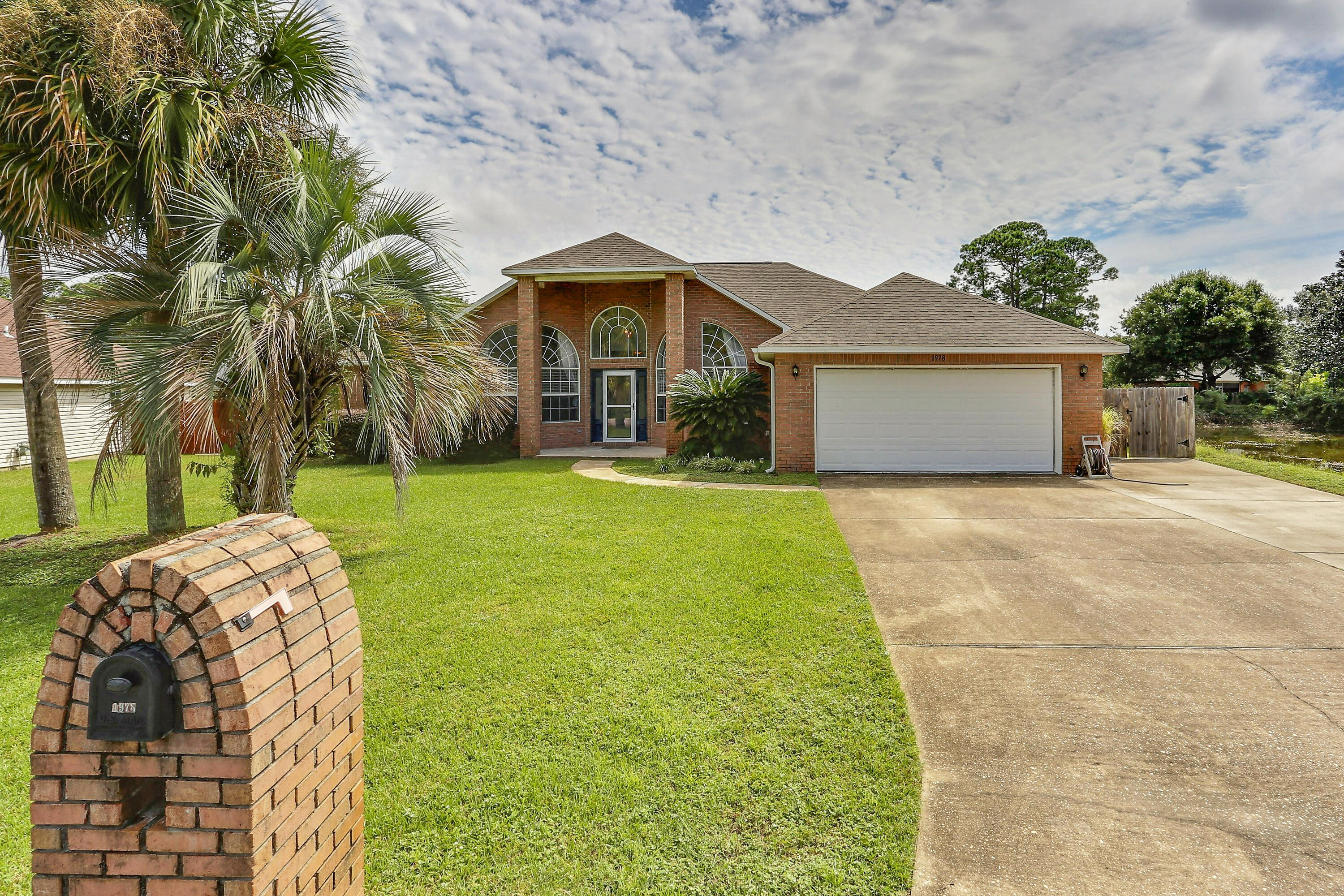1978 Pine Ranch Drive Navarre, FL 32566 - Photo 2 of 31 IMG_5478