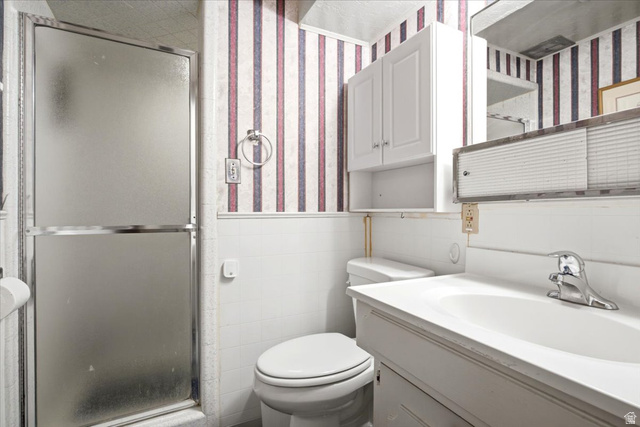 272 East 1400th Street North Bountiful, UT 84010 - Photo 21 of 38 Three-quarter Bath