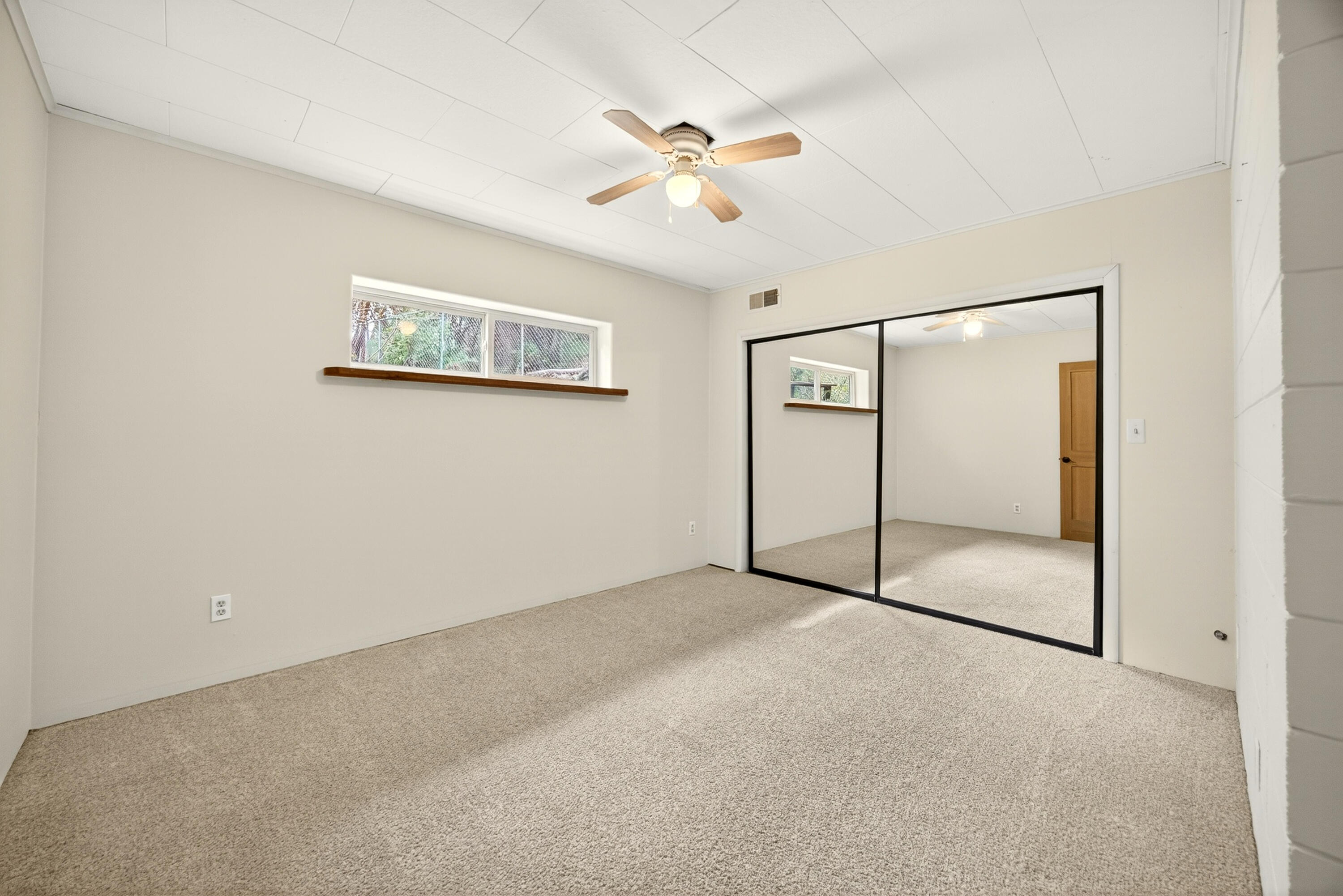2922 Anderson Creek Road Talent, OR 97540 - Photo 26 of 37 Lower level guest bedroom 2