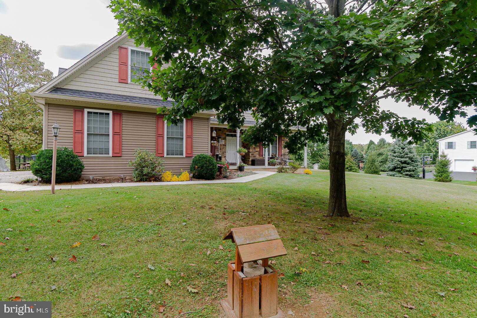 9 Sandy Bottom Road Carlisle, PA 17015 - Photo 4 of 62 Front Yard