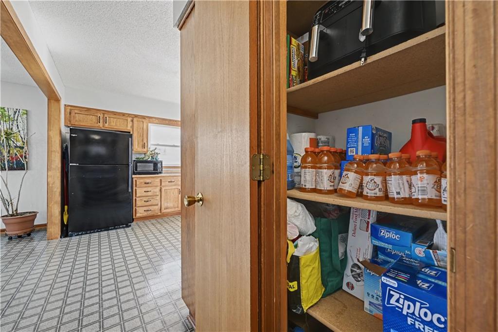 16015 Leavenworth Road Basehor, KS 66007 - Photo 16 of 42