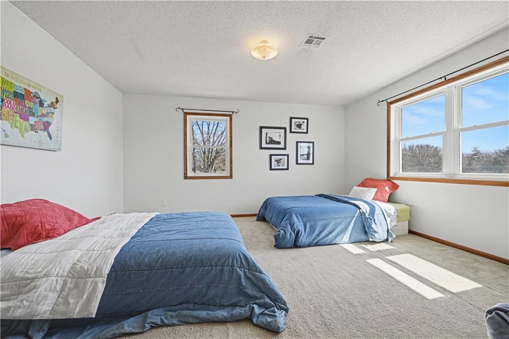 16015 Leavenworth Road Basehor, KS 66007 - Photo 23 of 42