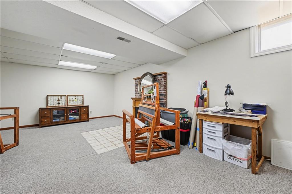 16015 Leavenworth Road Basehor, KS 66007 - Photo 31 of 42