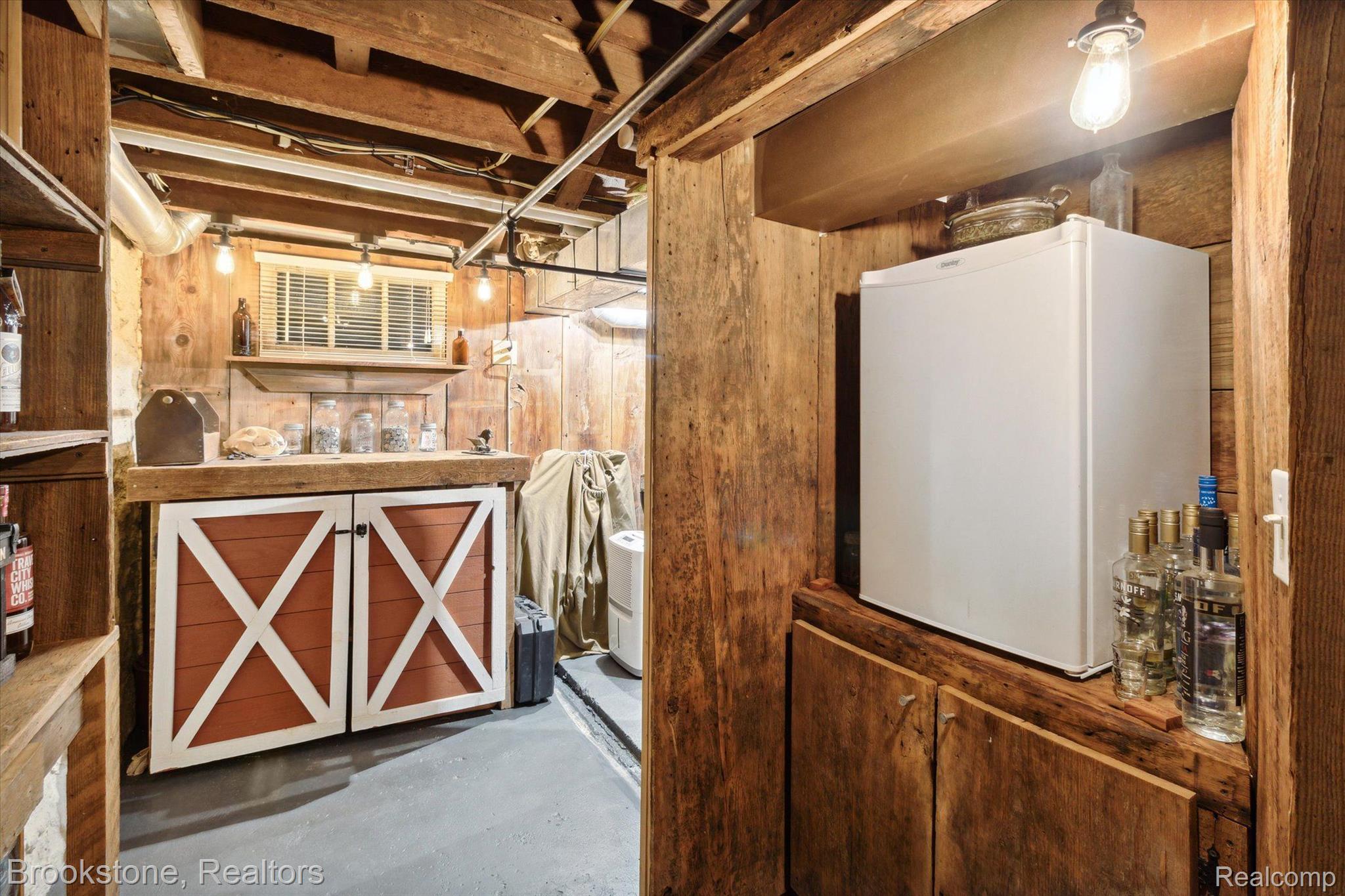 4312 North Irish Road Davison, MI 48423 - Photo 55 of 95 Mini fridge & workshop