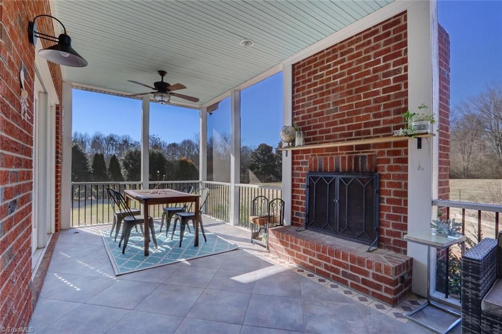 8510 Billet Place Oak Ridge, NC 27310 - Photo 27 of 40