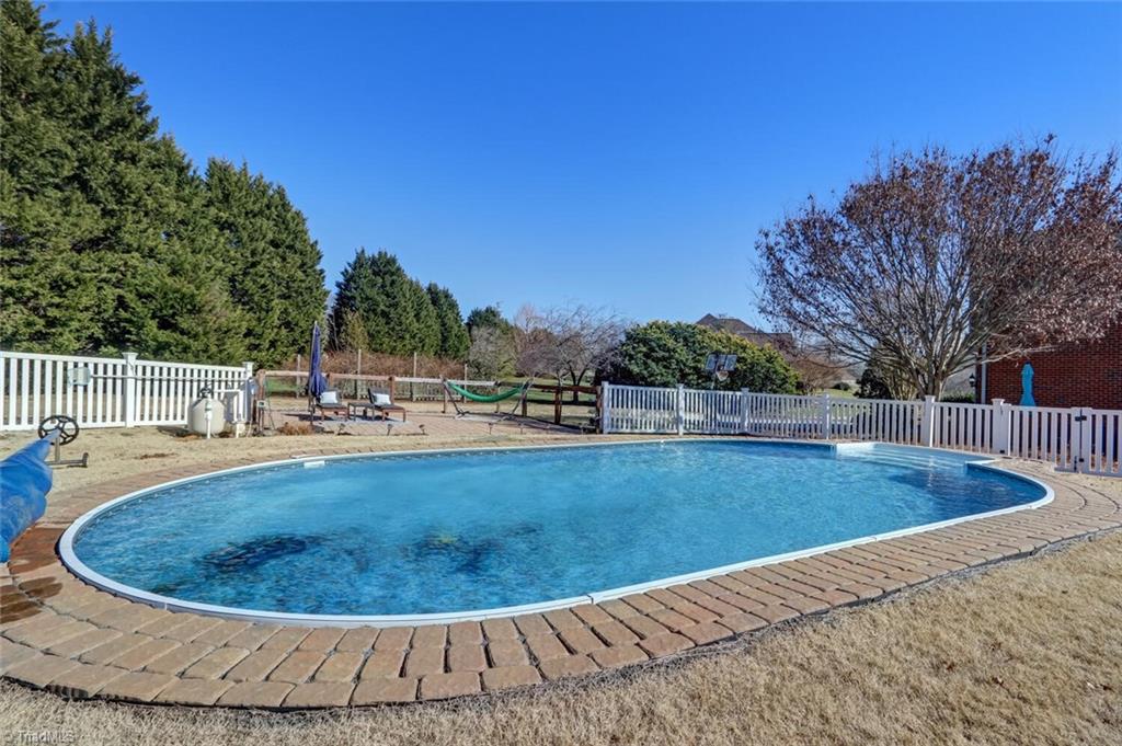 8510 Billet Place Oak Ridge, NC 27310 - Photo 31 of 40