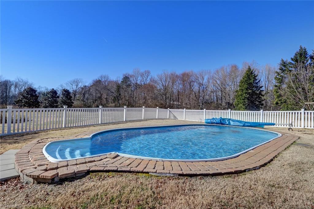8510 Billet Place Oak Ridge, NC 27310 - Photo 32 of 40