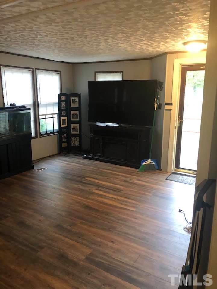 399 East Gordon Road Selma, NC 27576 - Photo 10 of 23 Gallery Image 10