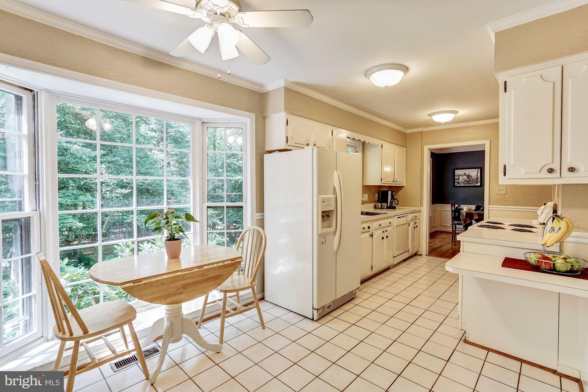 11521 Running Cedar Road Reston, VA 20191 - Photo 12 of 30 Kitchen