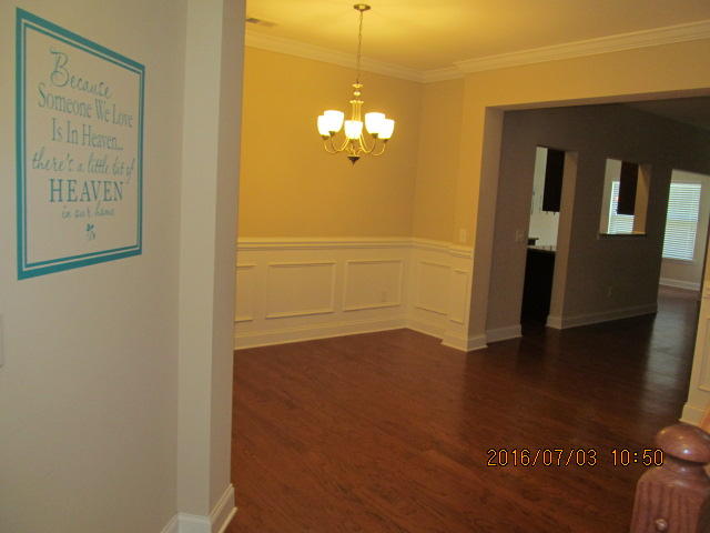 328 Bracken Fern Road Moncks Corner, SC 29461 - Photo 4 of 19 048