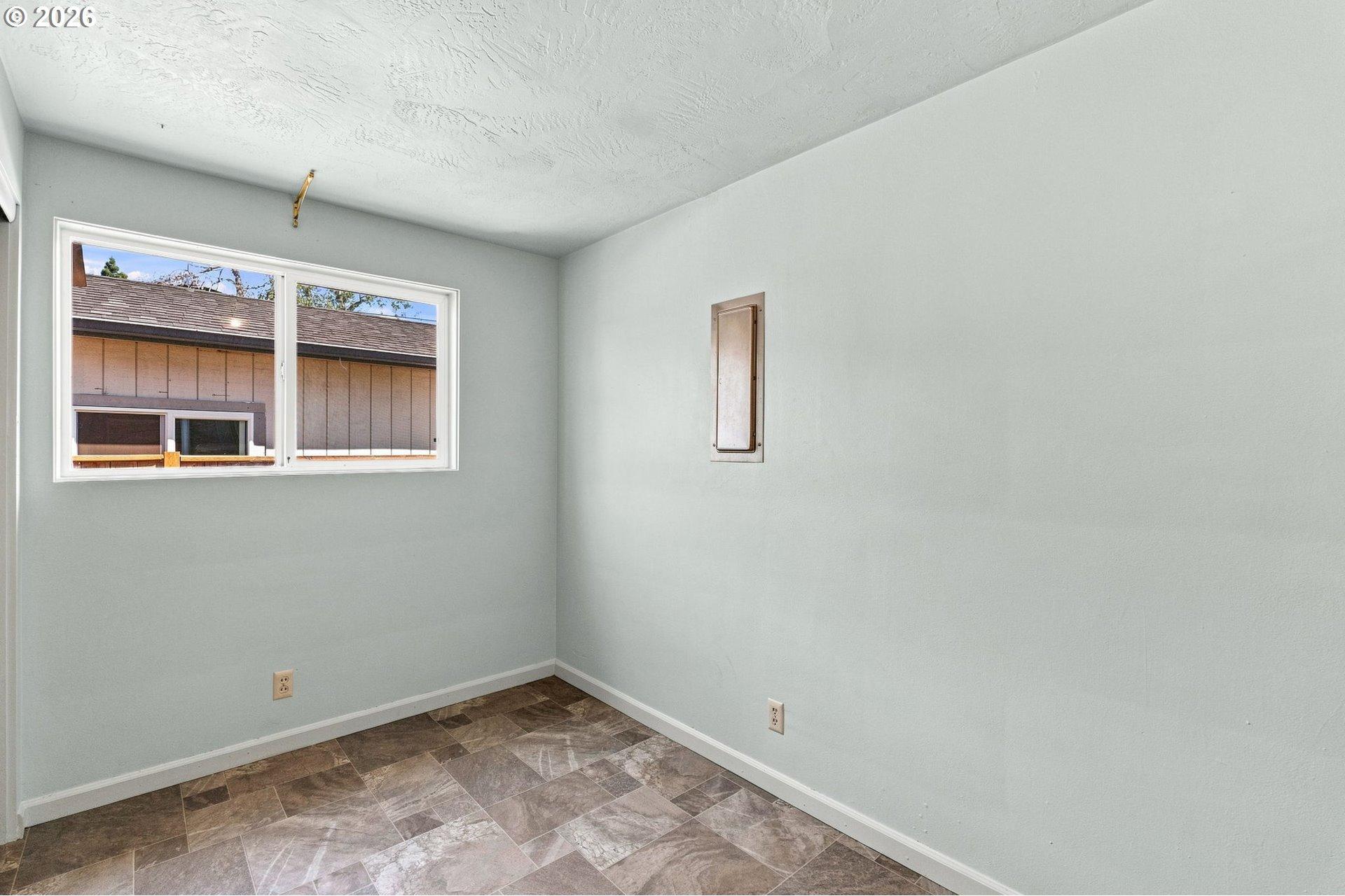 509 14th Street Springfield, OR 97477 - Photo 17 of 23 Gallery Image 17