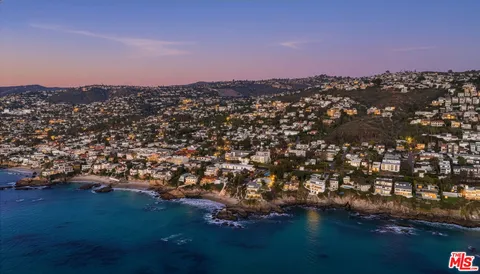 $1,695,000 | 2442 South Coast Highway, Unit 8, Laguna Beach, CA 92651