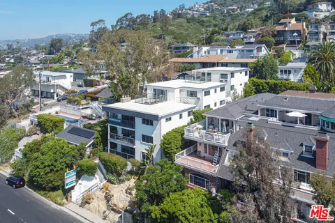 $1,695,000 | 2442 South Coast Highway, Unit 8, Laguna Beach, CA 92651