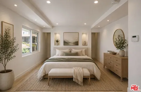 $1,695,000 | 2442 South Coast Highway, Unit 8, Laguna Beach, CA 92651