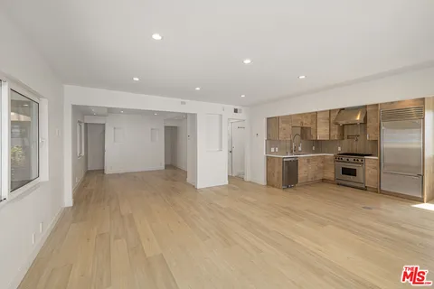 $1,695,000 | 2442 South Coast Highway, Unit 8, Laguna Beach, CA 92651