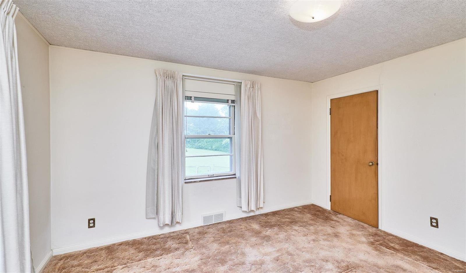 9537 Sappington Road St. Louis, MO 63126 - Photo 22 of 56 Gallery Image 22