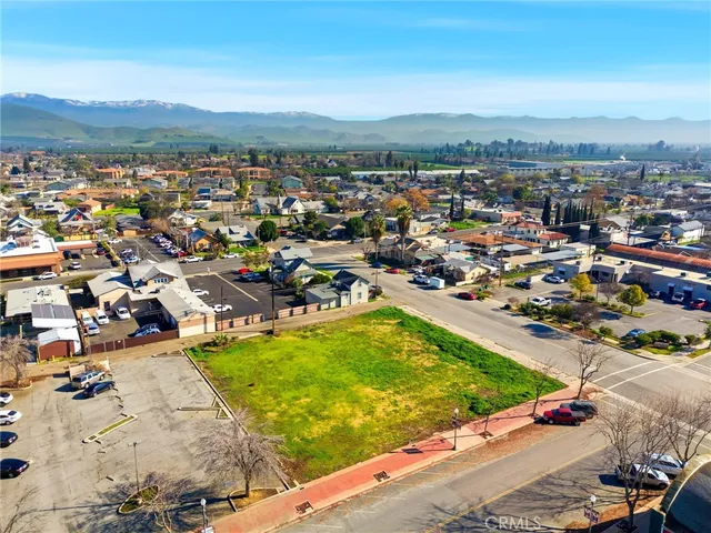 $199,000 | 190 South Elmwood Avenue, Lindsay, CA 93247