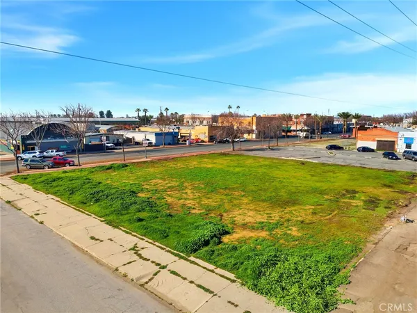 $199,000 | 190 South Elmwood Avenue, Lindsay, CA 93247