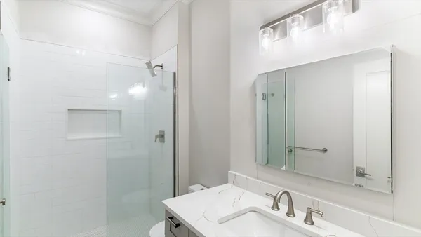 $7,250 | 232 Clarendon Street, Unit 2, Boston, MA 02116