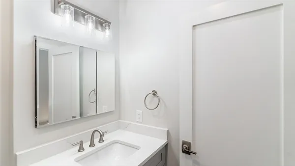 $7,250 | 232 Clarendon Street, Unit 2, Boston, MA 02116