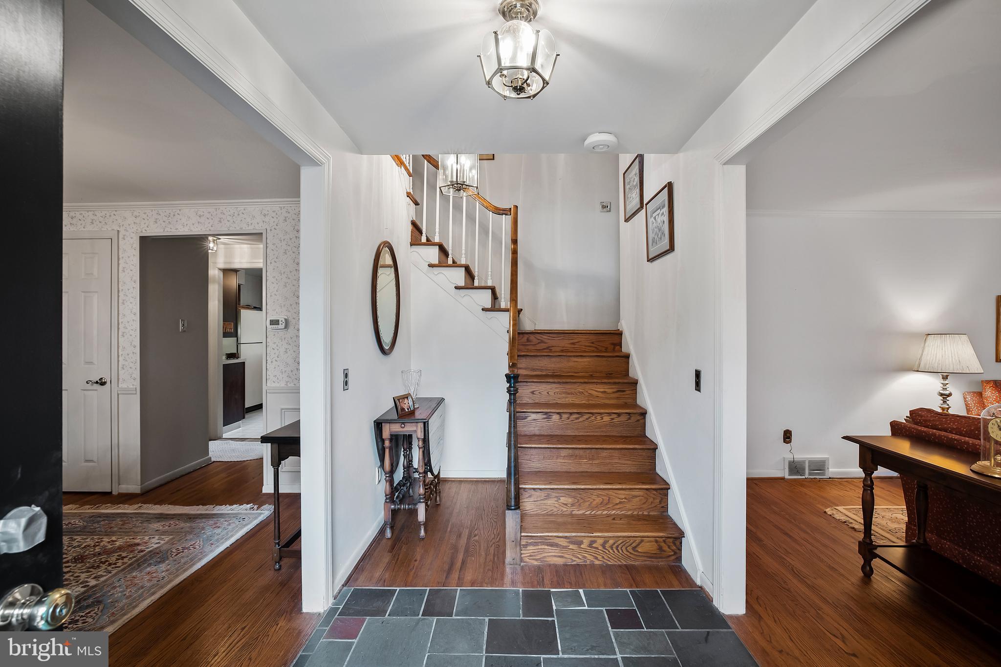 332 Wayland Road Cherry Hill, NJ 08034 - Photo 4 of 35