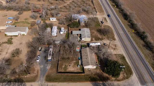 $450,000 | 505 Highway 173, Hondo, TX 78861