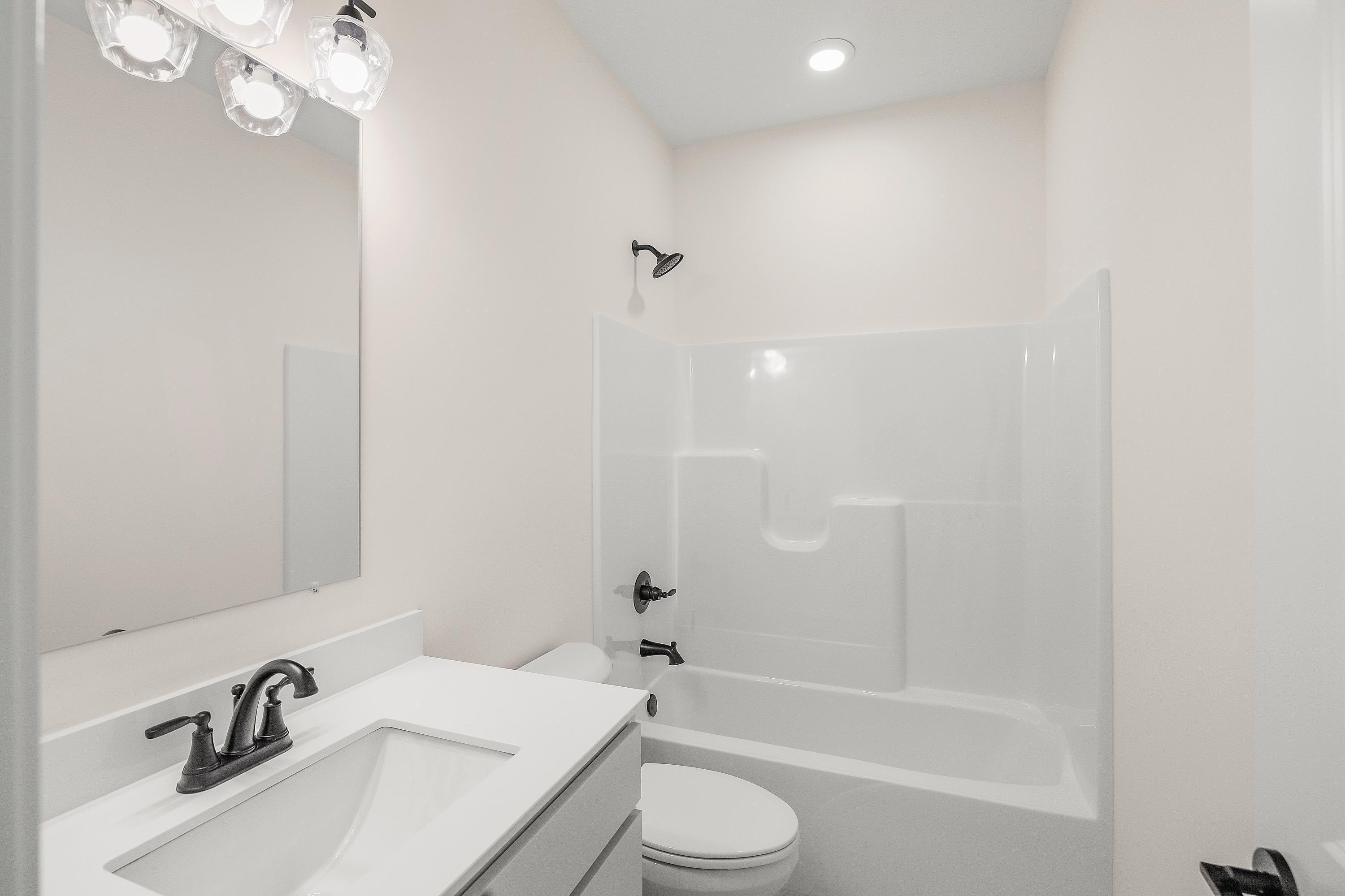 3108 Hilltop Road Valparaiso, IN 46385 - Photo 6 of 19 3000x2000