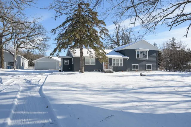 $449,900 | 38746 County Road 1, Sartell, MN 56377