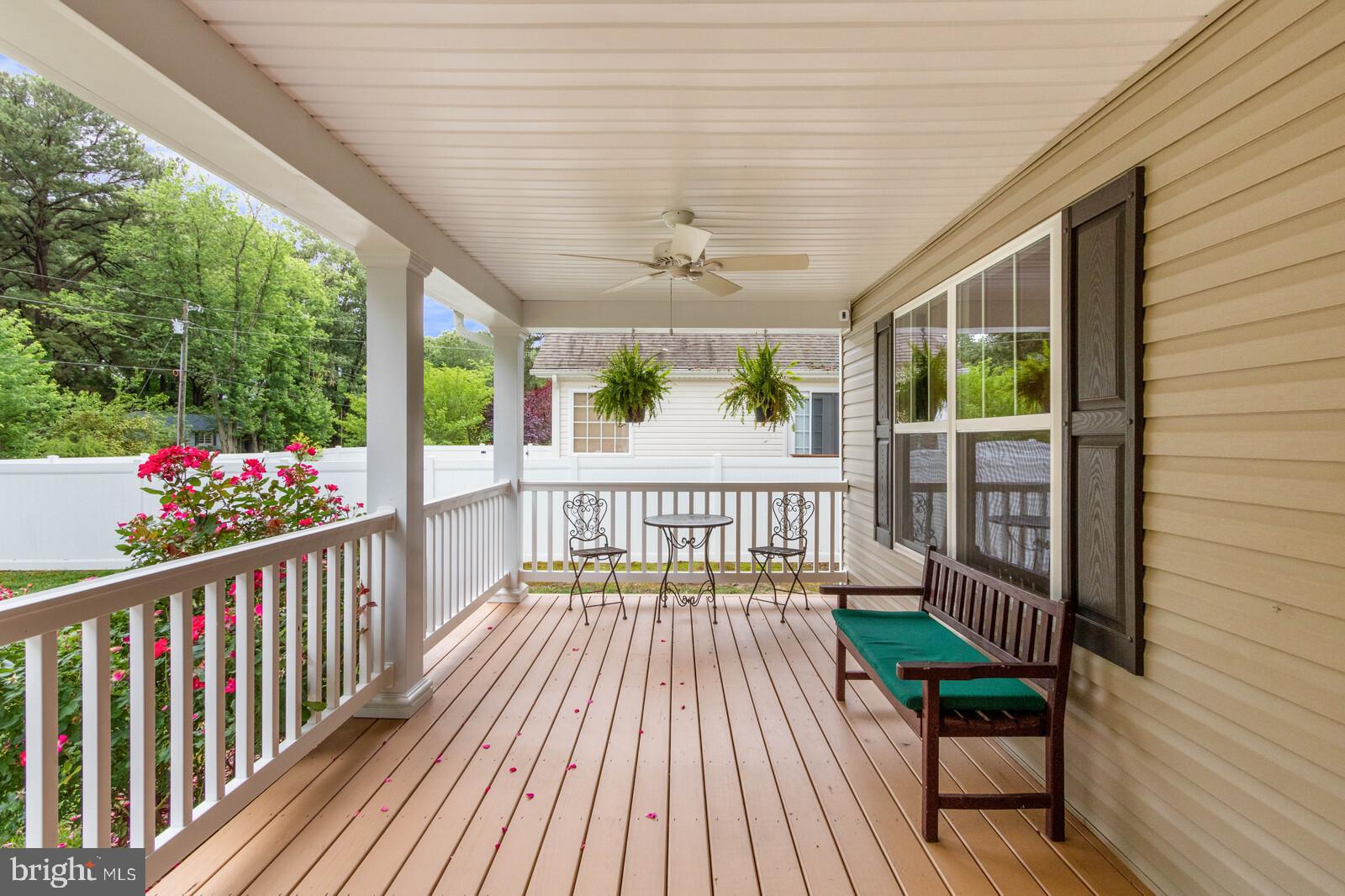 219 Rolando Drive Colonial Beach, VA 22443 - Photo 5 of 43 Large front porch in a quiet neighborhood.