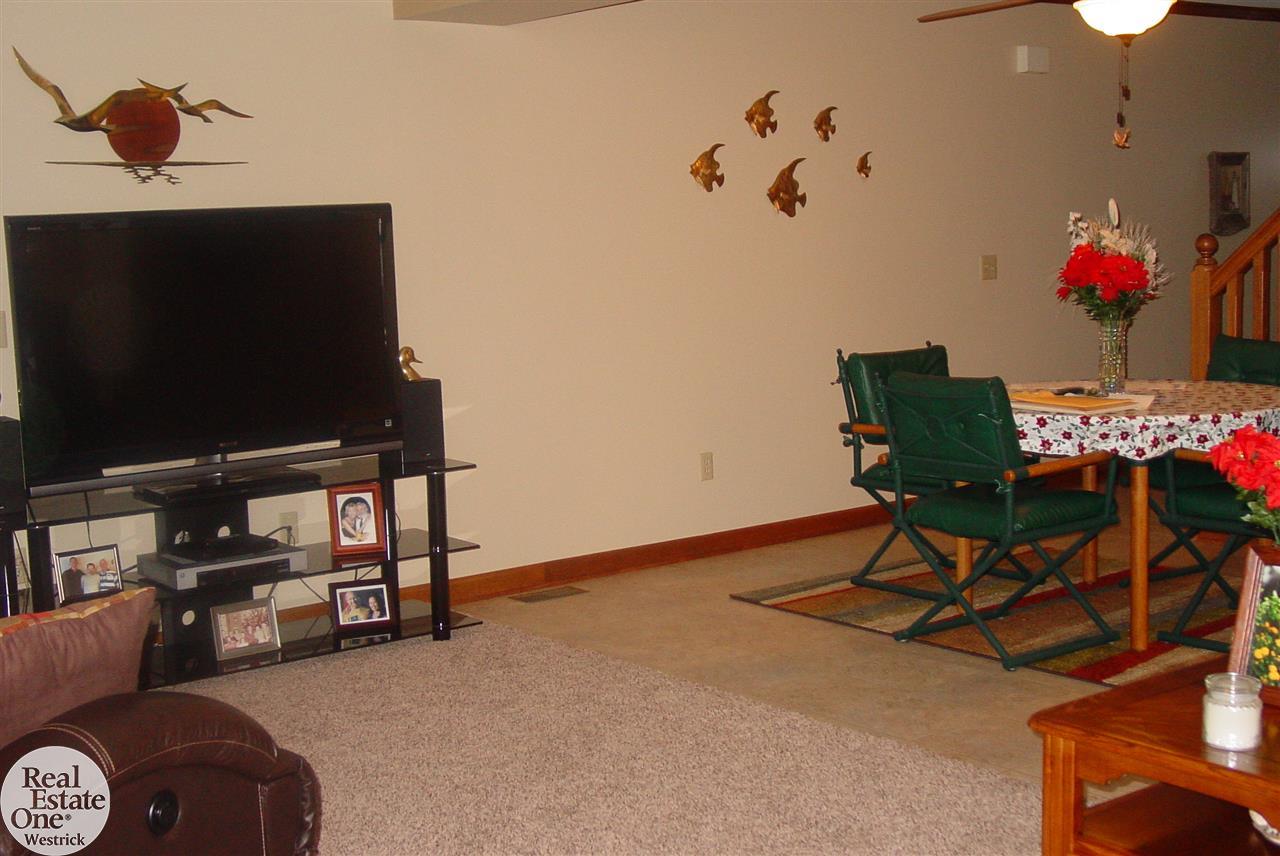 111 Milton Road Algonac, MI 48001 - Photo 18 of 22 31274132-17.JPG