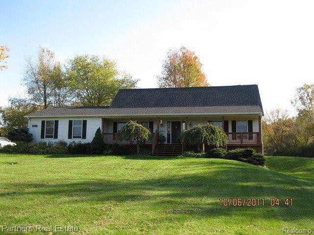 5701 King Road Howell, MI 48843 - Photo 1 of 20 Front View
