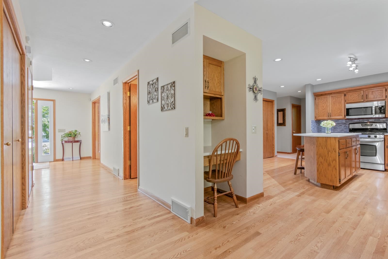 7126 New Washburn Way Madison, WI 53719 - Photo 13 of 51
