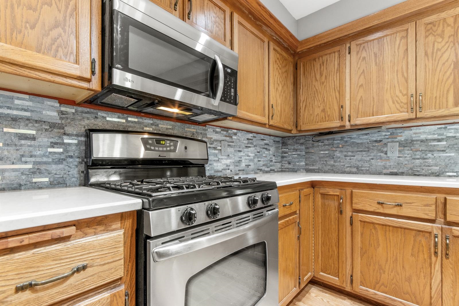 7126 New Washburn Way Madison, WI 53719 - Photo 14 of 51