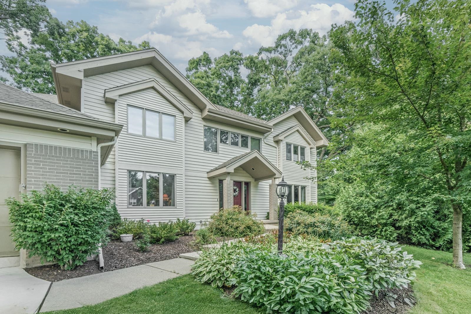 7126 New Washburn Way Madison, WI 53719 - Photo 4 of 51