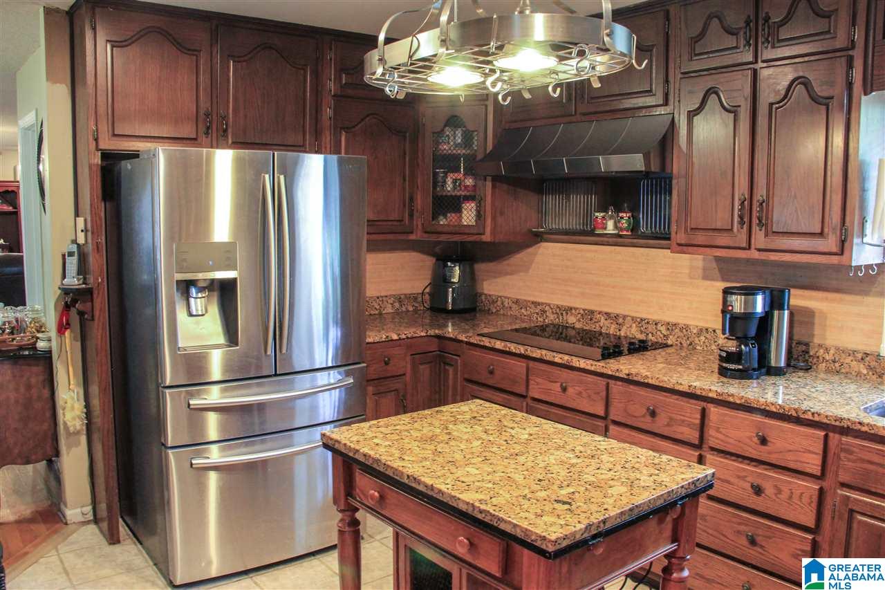 424 Tupelo Road Birmingham, AL 35215 - Photo 8 of 28