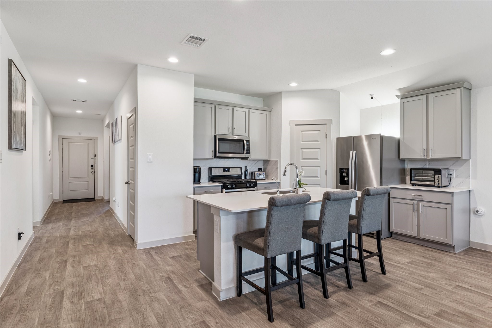 1115 Della Lane Rosharon, TX 77583 - Photo 4 of 28