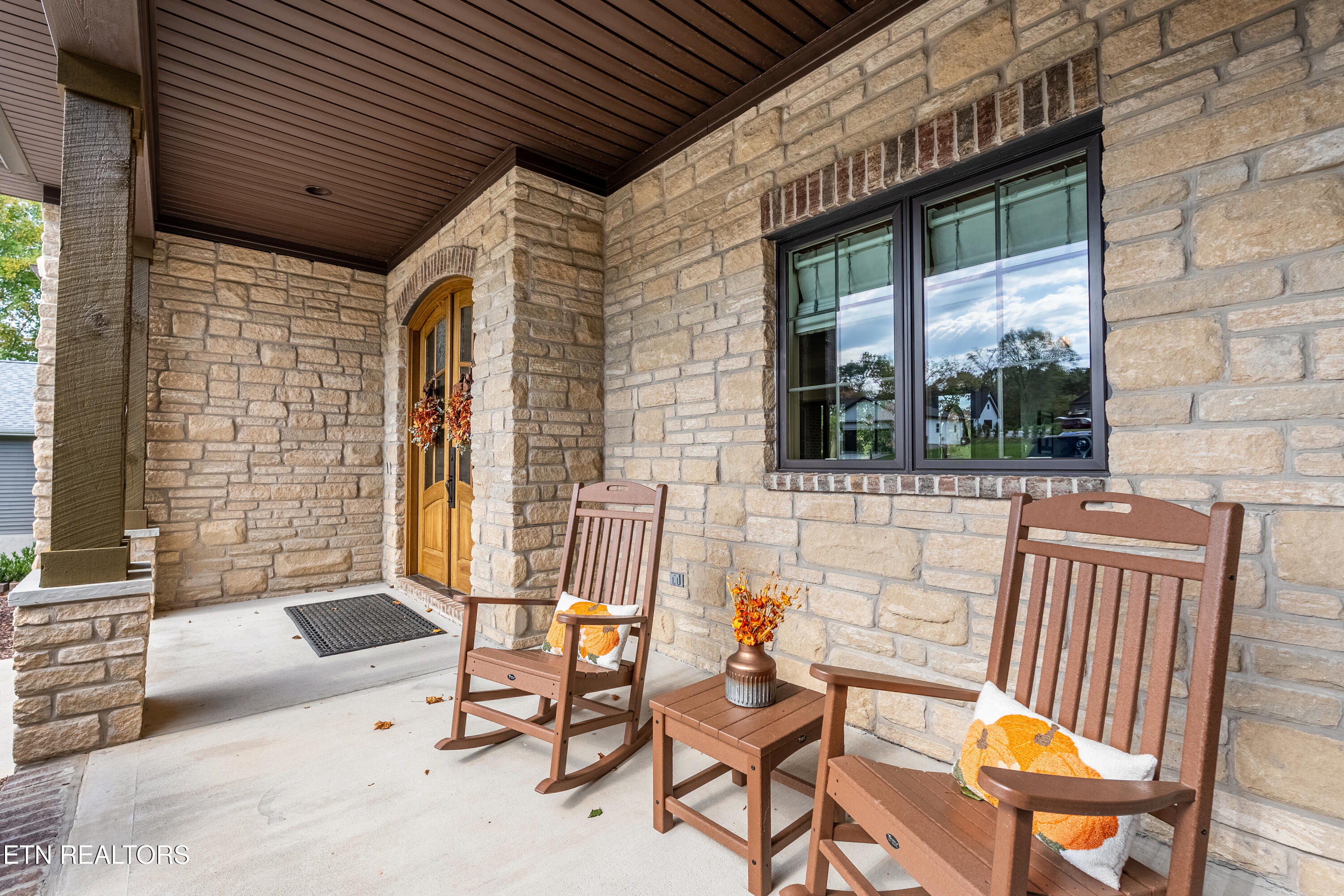 114 Inagehi Way Loudon, TN 37774 - Photo 6 of 55 DSC07112-HDR