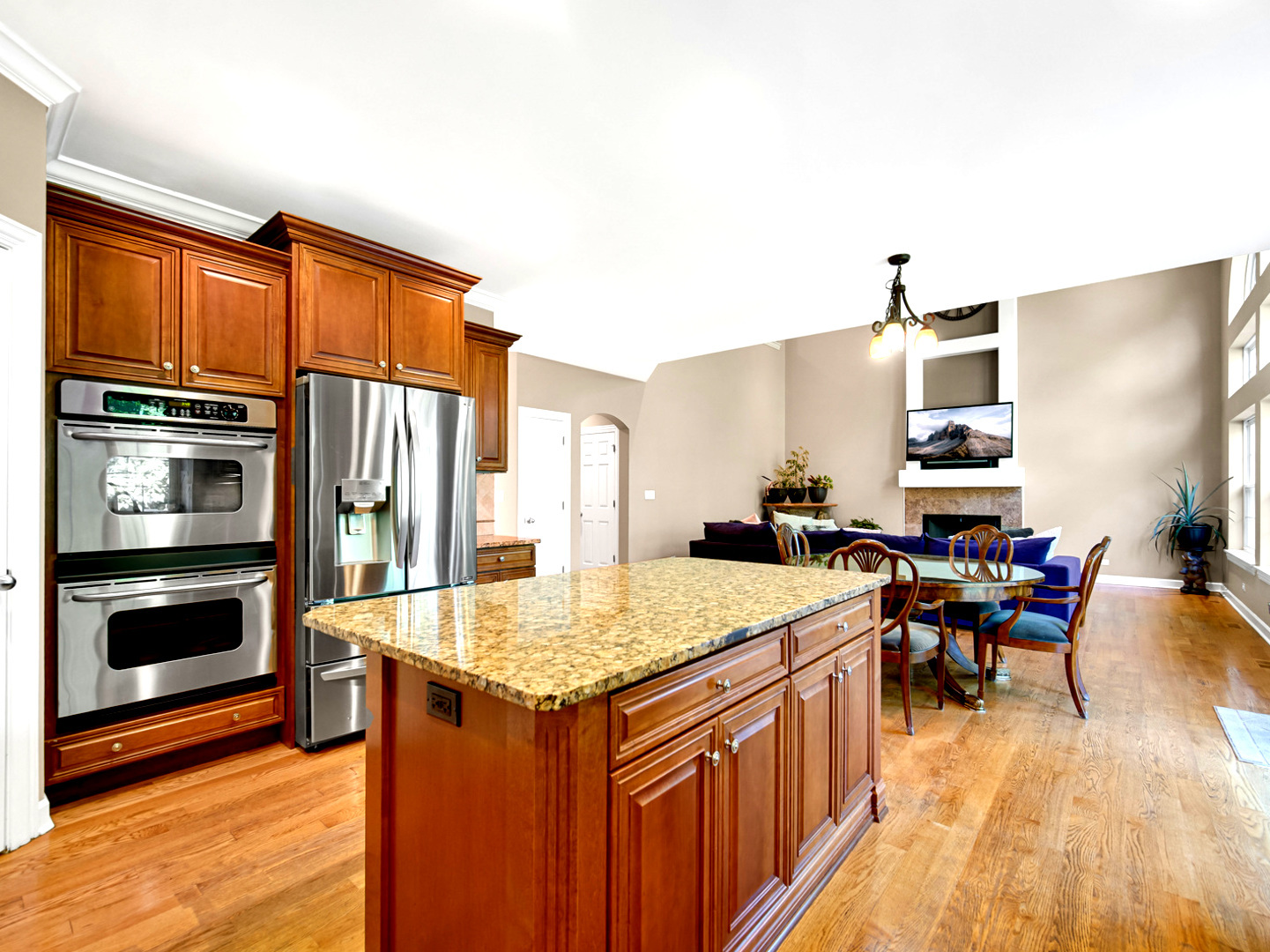 361 South Quentin Road Palatine, IL 60067 - Photo 11 of 39