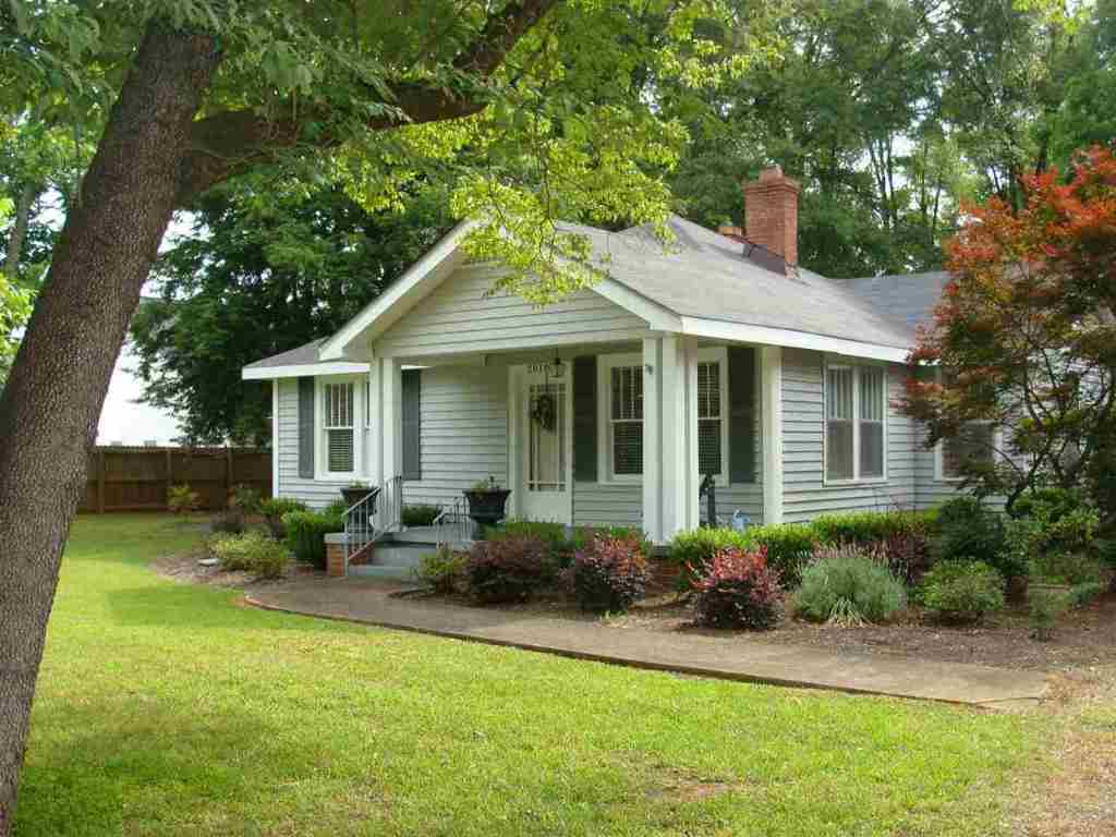 2010 Marchbanks Avenue Anderson, SC 29621 - Photo 1 of 30 Gallery Image 1