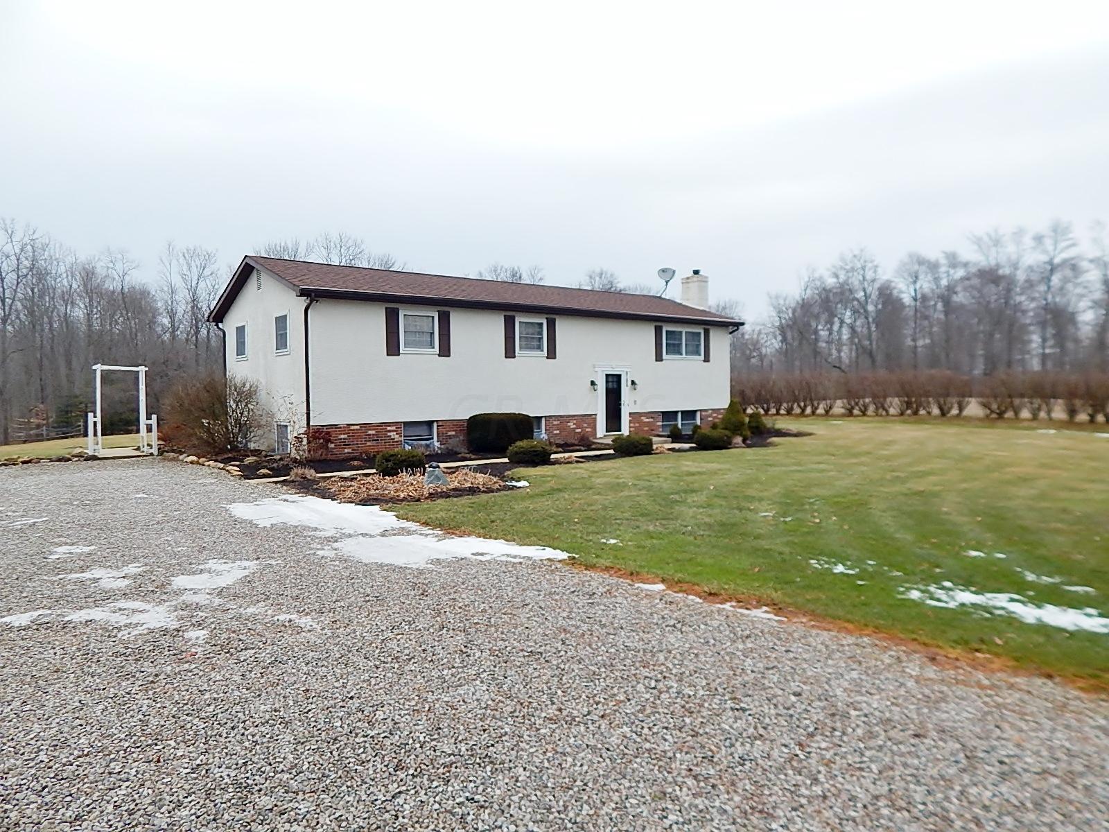 8198 Jug Street Road Alexandria, OH 43001 - Photo 1 of 41