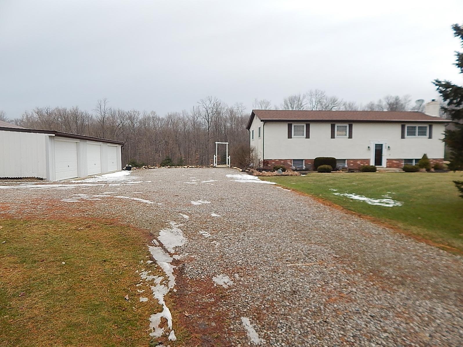 8198 Jug Street Road Alexandria, OH 43001 - Photo 3 of 41