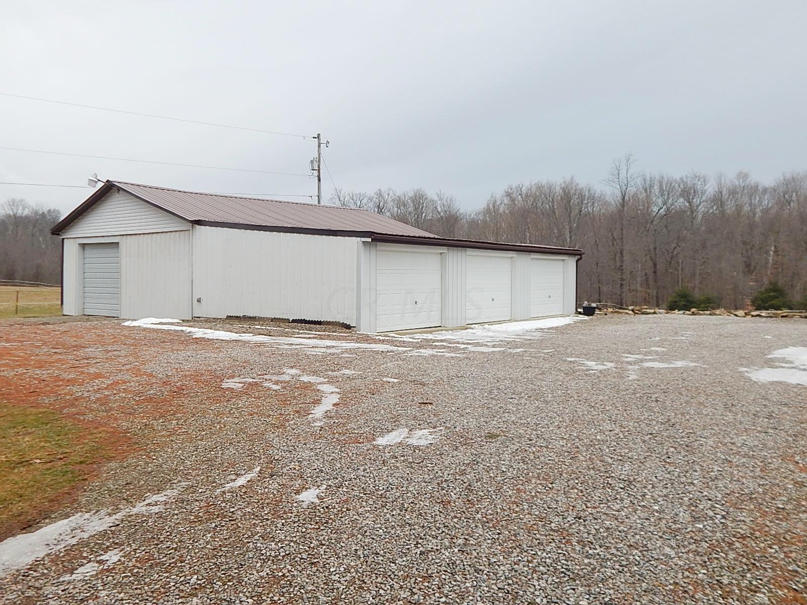 8198 Jug Street Road Alexandria, OH 43001 - Photo 4 of 41
