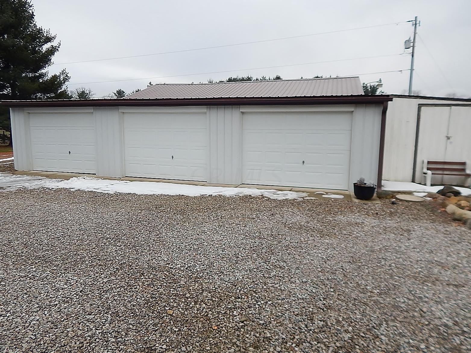 8198 Jug Street Road Alexandria, OH 43001 - Photo 5 of 41