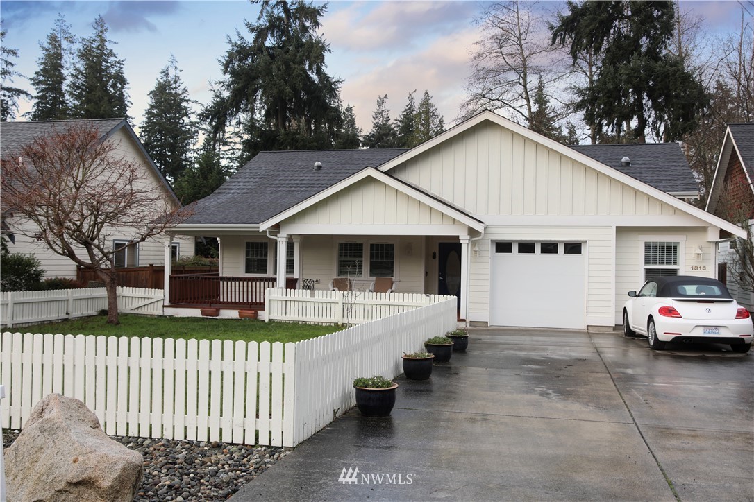 1813 Watkins Road Freeland, WA 98249 - Photo 29 of 29 a front view of house with yard outdoor seating and green space