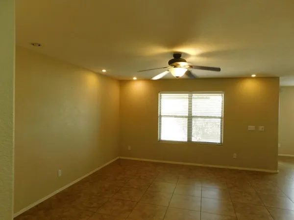 $1,850 | 2161 East 35th Avenue, Apache Junction, AZ 85119