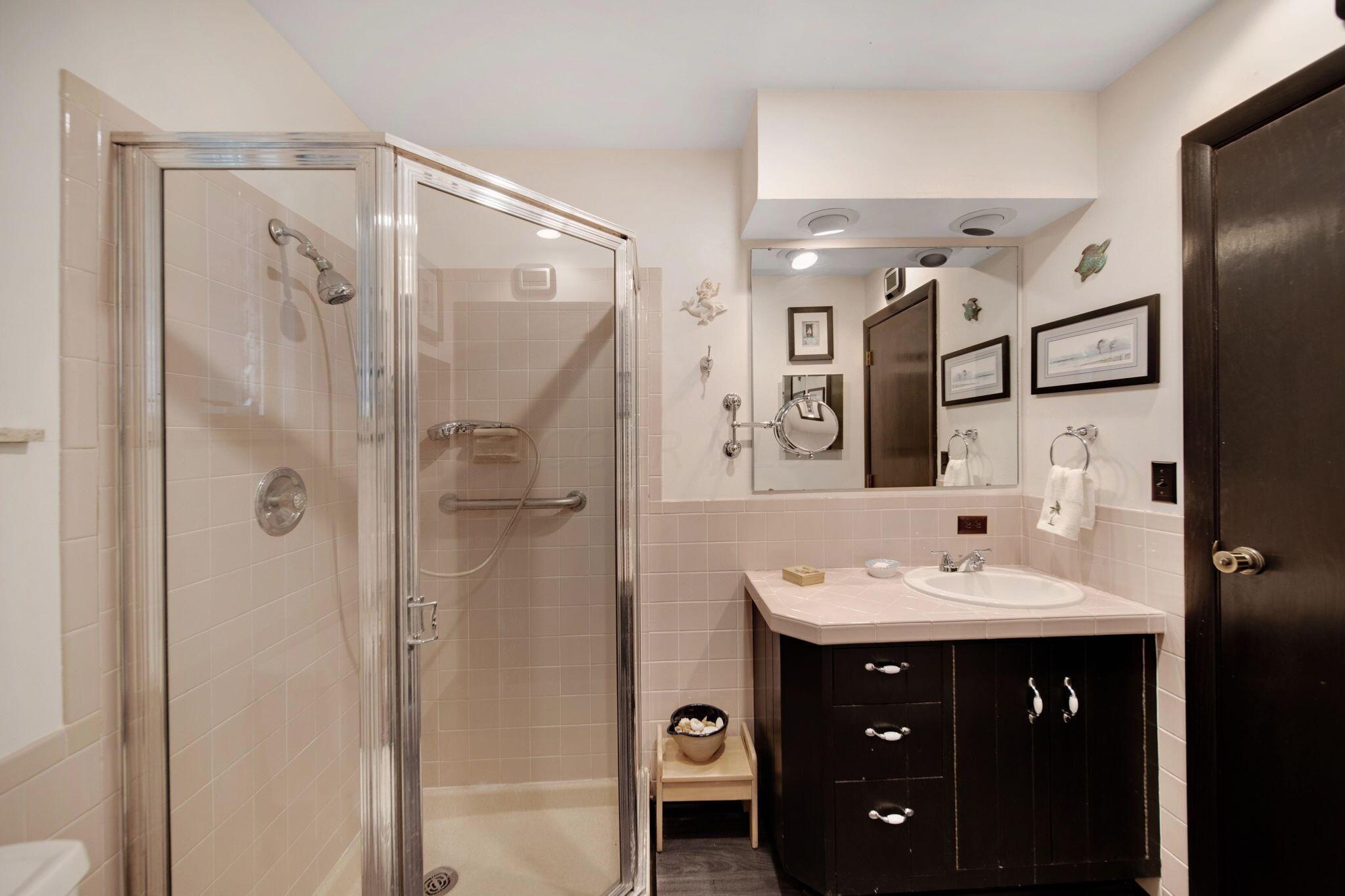 2439 Middlesex Road Columbus, OH 43220 - Photo 40 of 61 32-web-or-mls-033--FULL