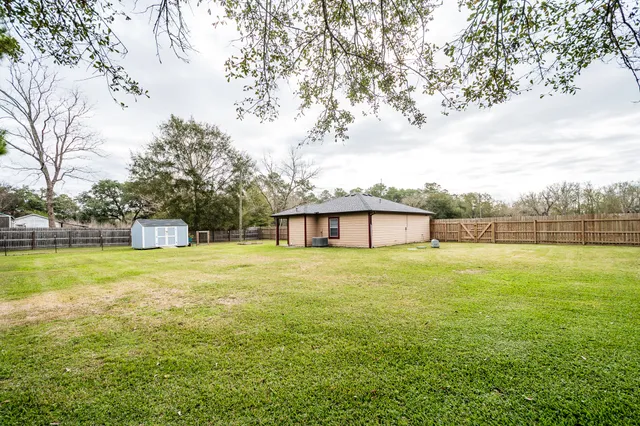 $150,000 | 3937 Farm To Market 160, Liberty, TX 77575